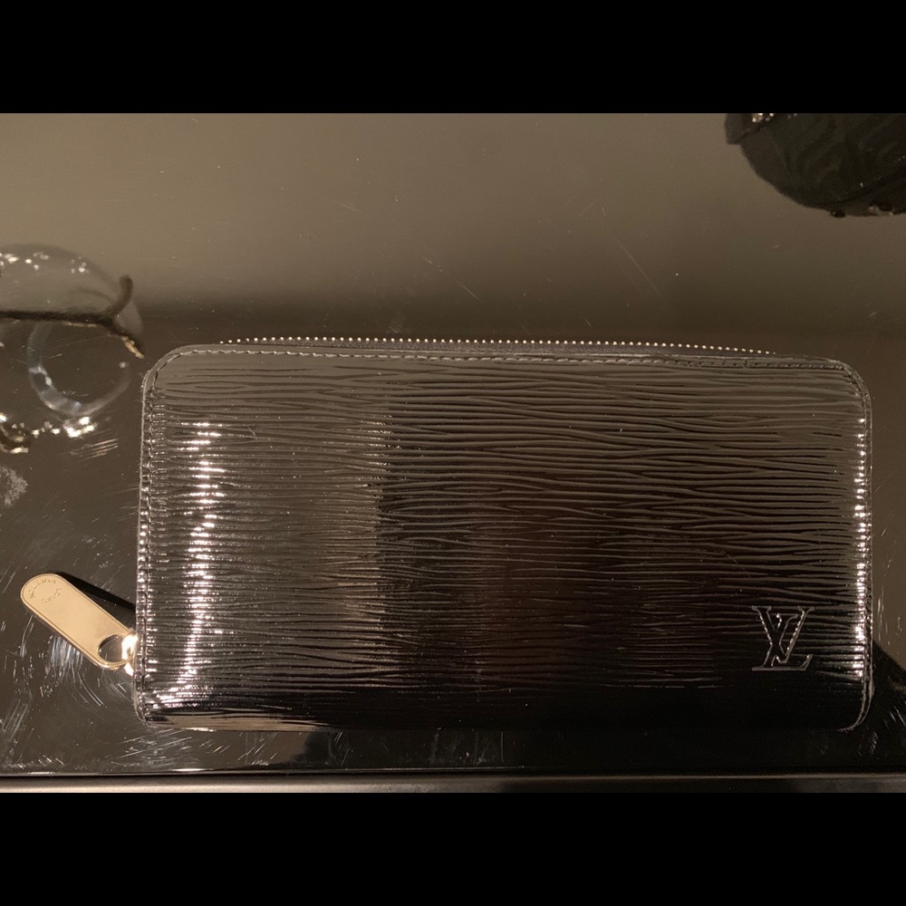 ❌SOLD❌Louis Vuitton Authentic wallet
